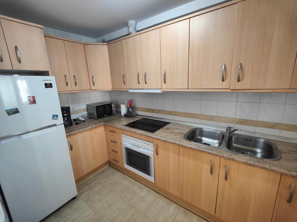 Gran Apartamento Cerca De La Playa Con Piscina En El Centro 丰希罗拉 外观 照片